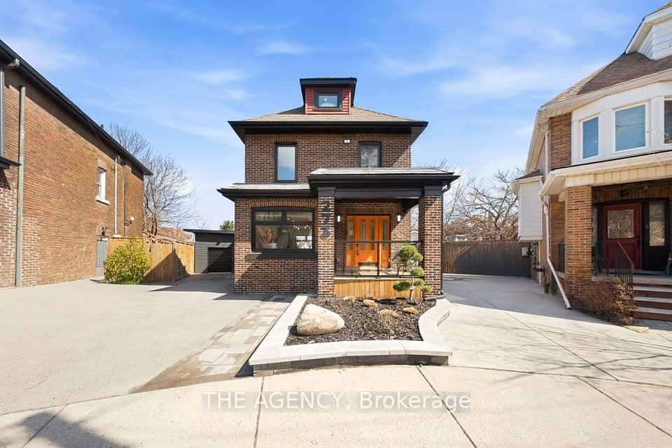 273 Stinson Crescent, Hamilton, ON L8N 1T6