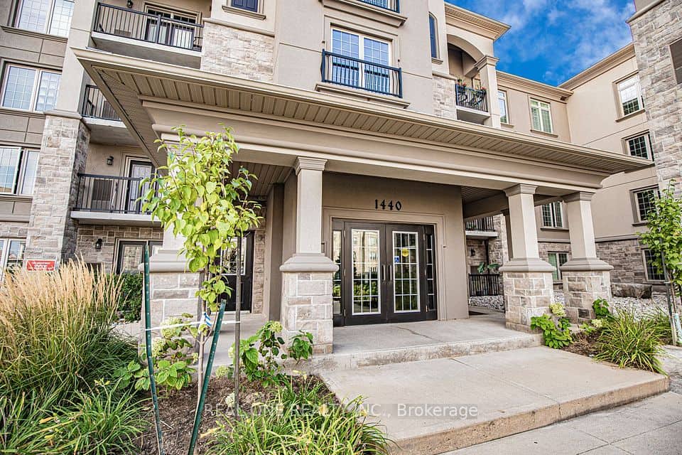 1440 Main Street E, Milton