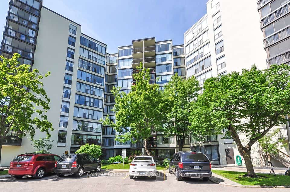 23 Woodlawn Road E, Guelph, Guelph