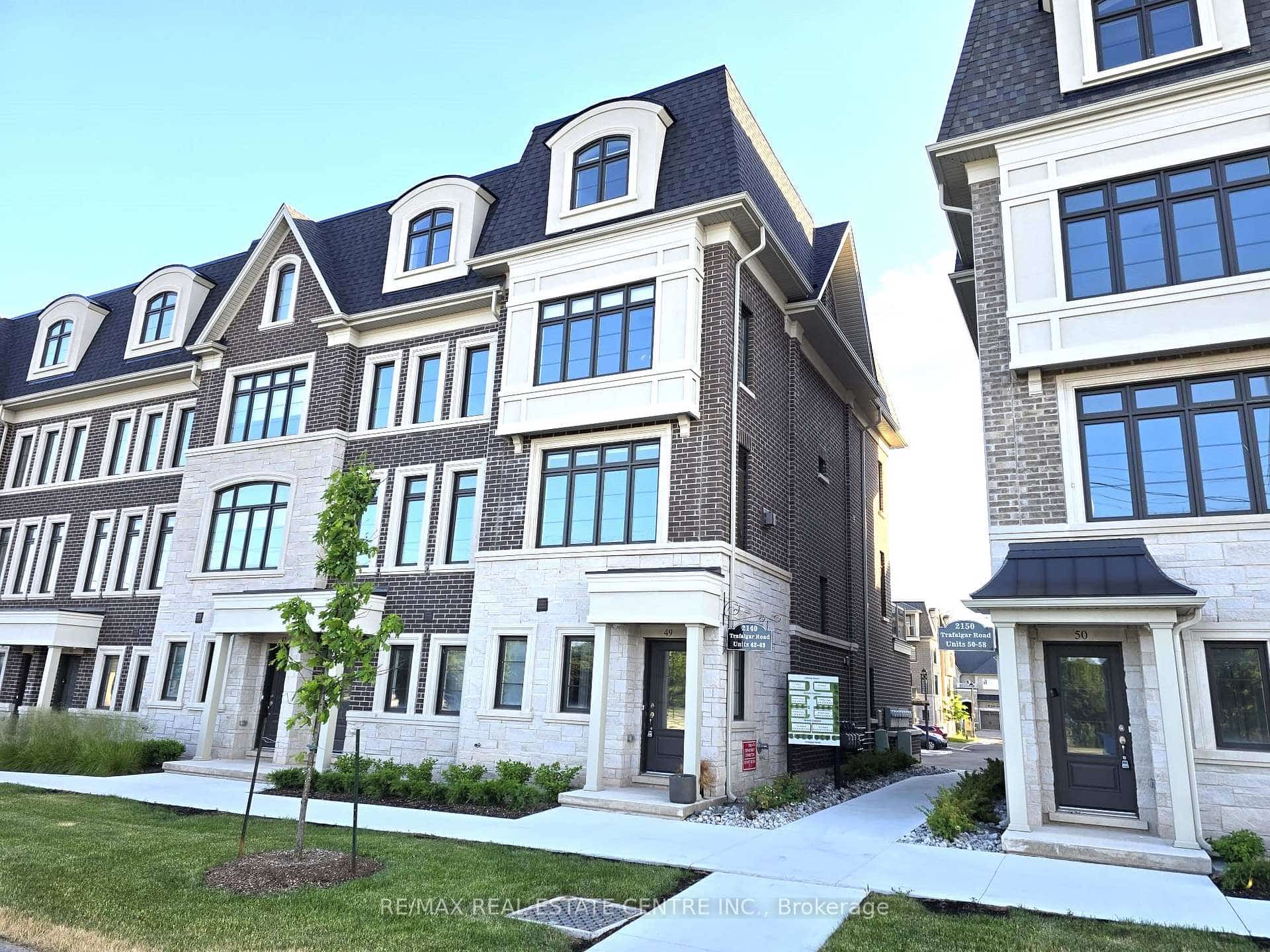 2140 Trafalgar Road #49, Oakville, ON L6H 7H2