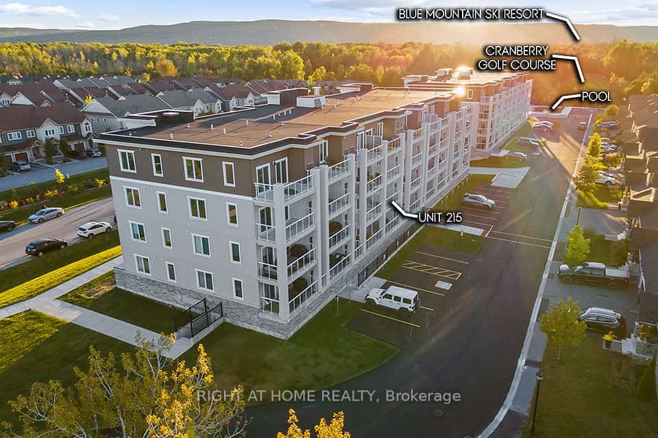 5 Spooner Crescent #215, Collingwood, ON L9Y 1T3