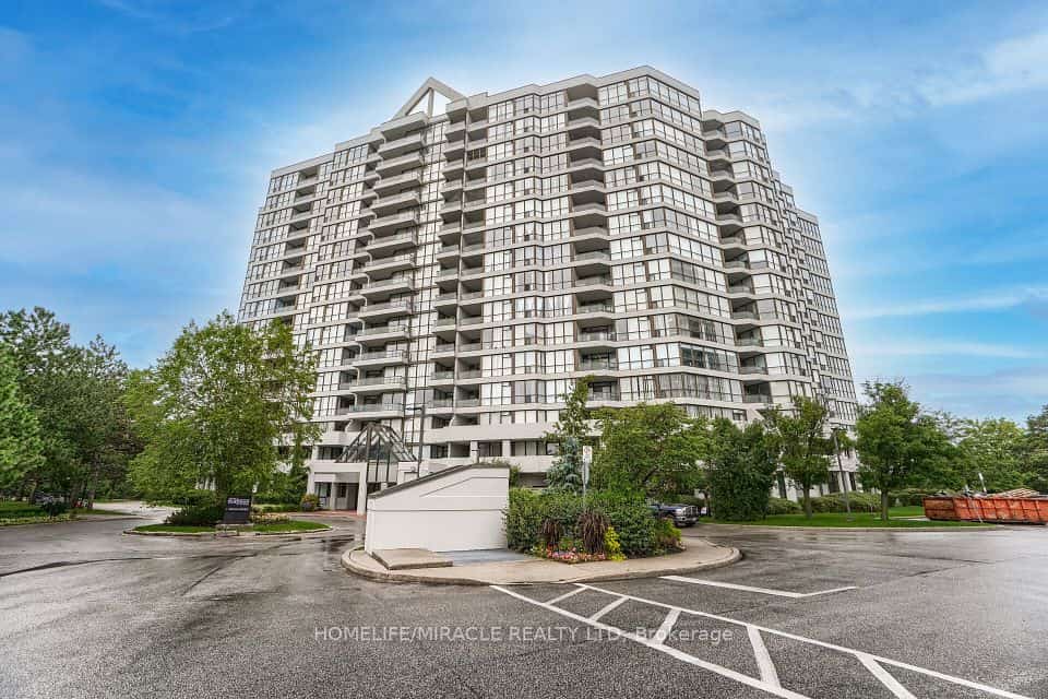 1 Rowntree Road #502, Toronto, ON M9V 5G7