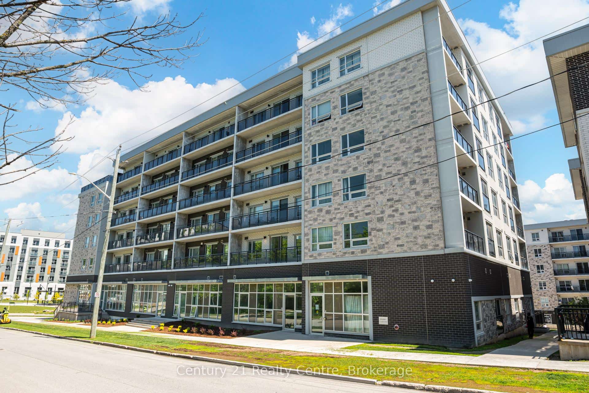 275 Larch Street #F103, Waterloo, ON N2L 3R2