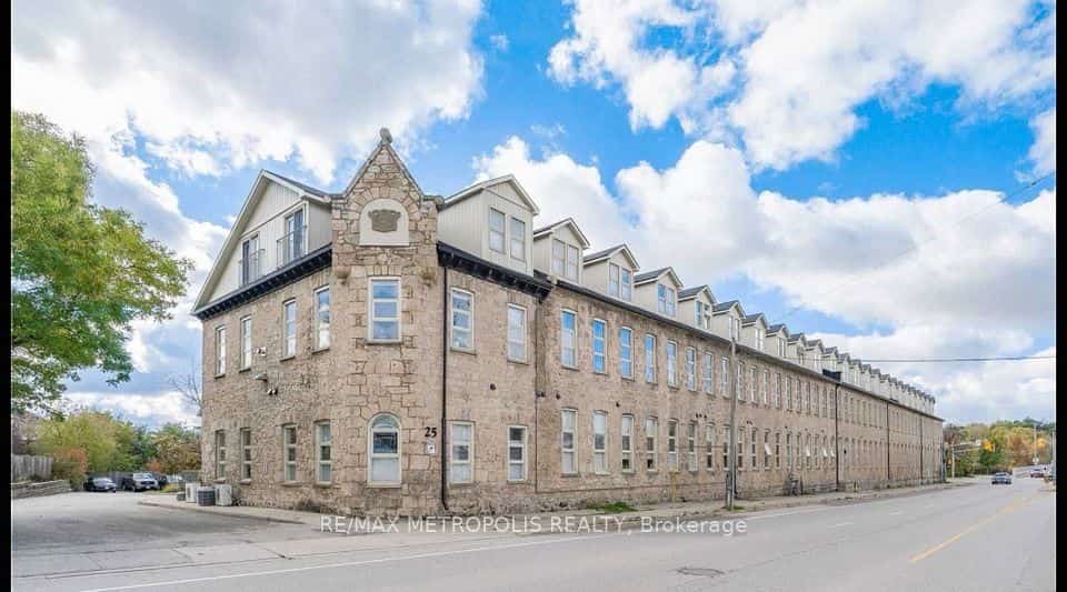 25 Concession Street #110, Cambridge, ON N1R 2G6