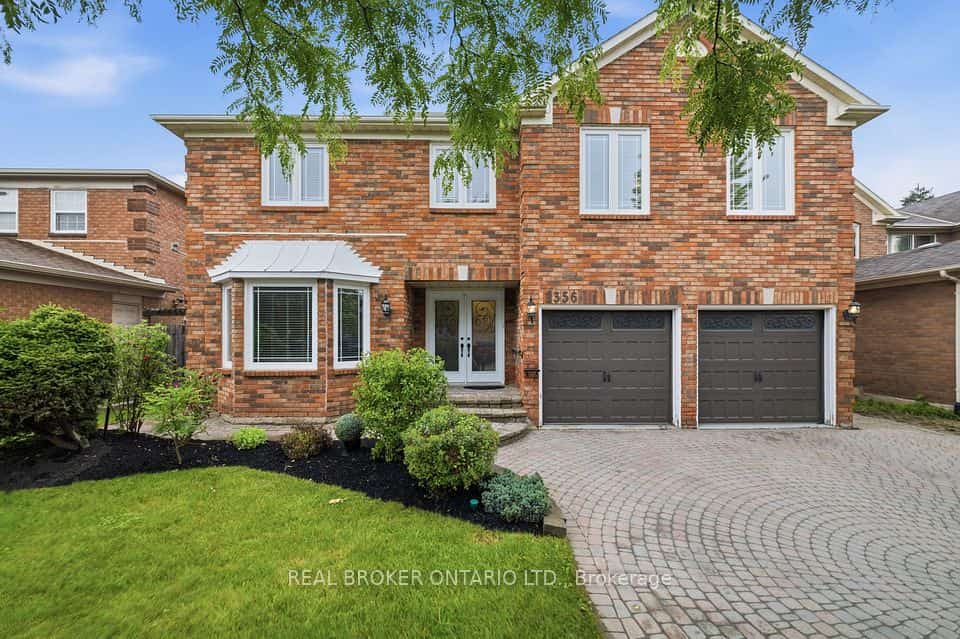 1356 Mapleridge Crescent, Oakville, ON L6M 2G6