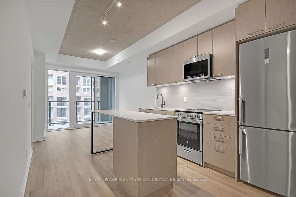 1808 St Clair Avenue #410, Toronto, ON M6N 0C1
