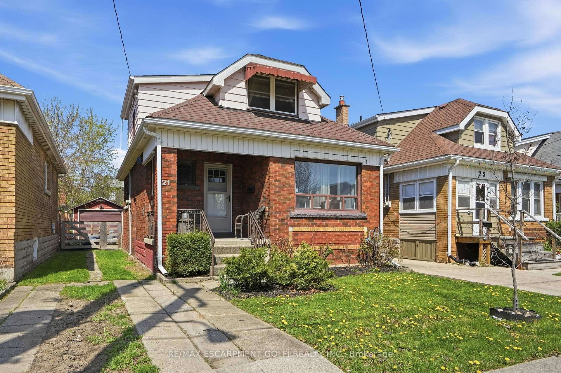 21 WEIR Street N, Hamilton, ON L8H 5E7