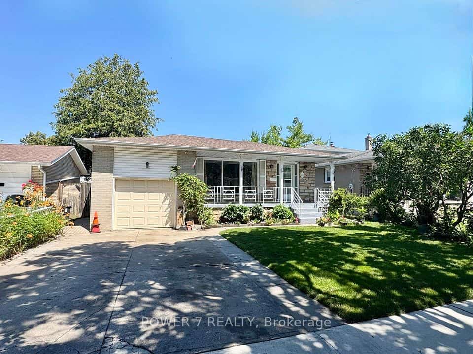 23 Donnacona Crescent, Toronto, ON M1E 3P8