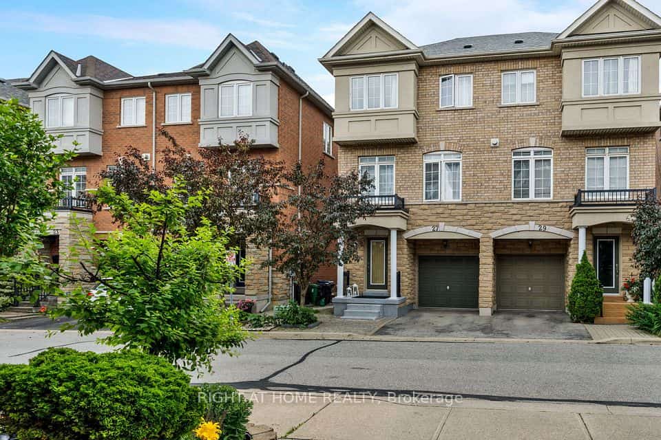 27 Ramage Lane, Toronto, ON M9C 5S6