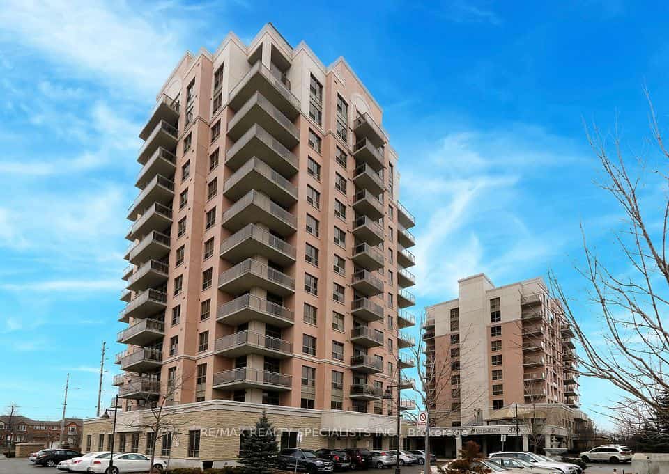 810 Scollard Court #809, Mississauga, ON L5V 0A4