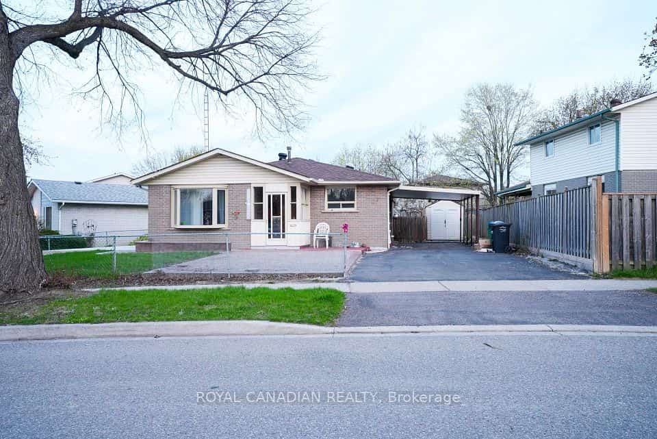 67 Sutherland Avenue, Brampton, ON L6V 2H6