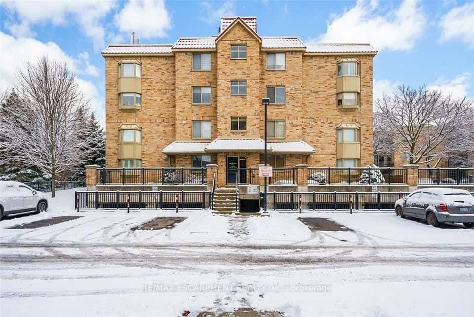 3499 UPPER MIDDLE Road #211, Burlington, ON L7R 3X5