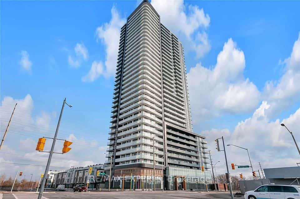 7895 Jane Street #214, Vaughan, ON L4K 2M7