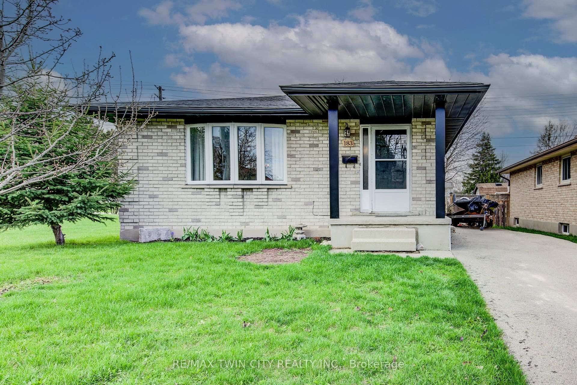 183 Dinison Crescent, Kitchener, ON N2E 2S6