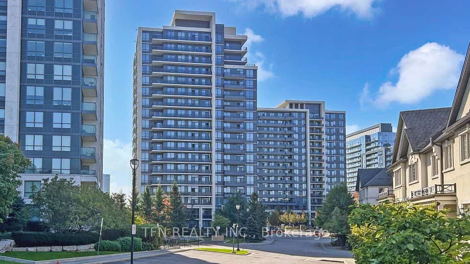 75 North Park Road S #307, Vaughan, ON L4J 0H8