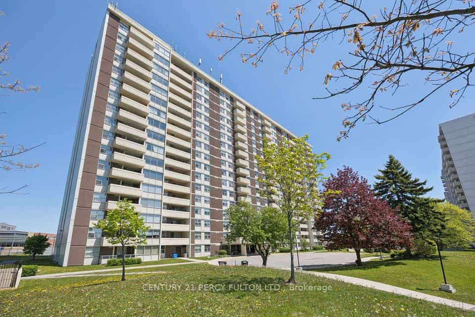 66 Falby Court #PH9, Ajax, ON L1S 3L2