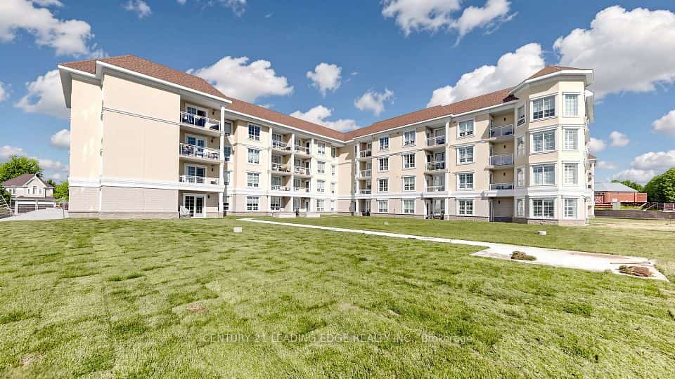 21 Brookhouse Drive #208, Clarington, ON L1B 0V4