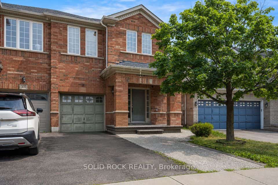 41 Trumpet Valley Boulevard, Brampton, ON L7A 2Z8