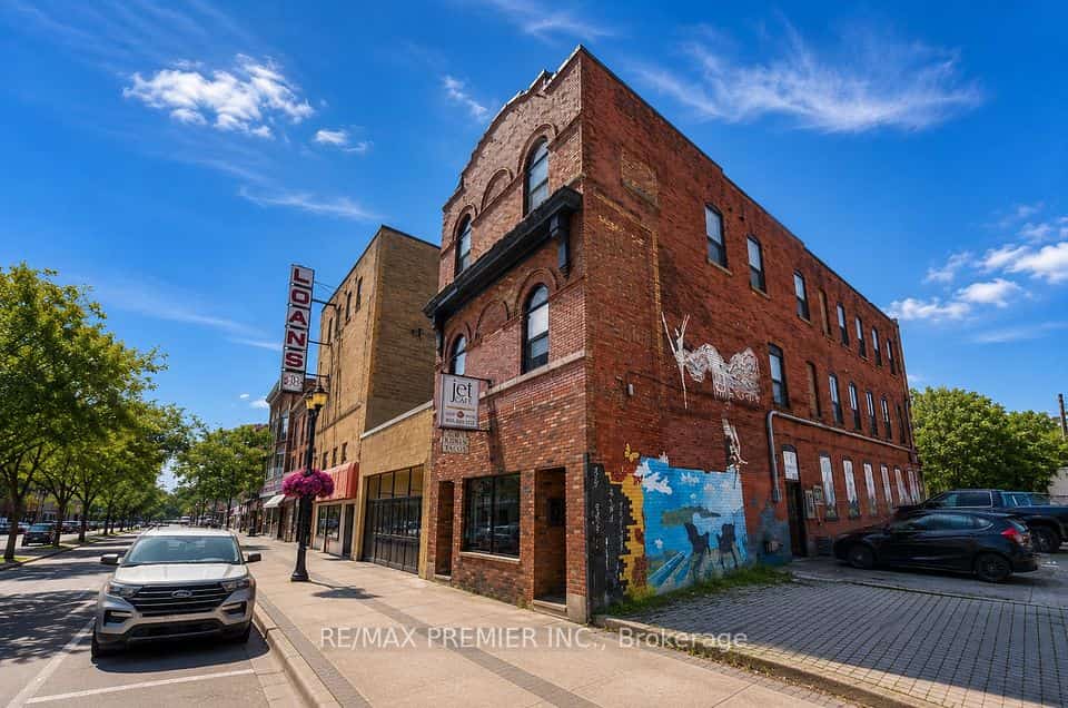 184 King Street E, Hamilton, ON L8N 1B4