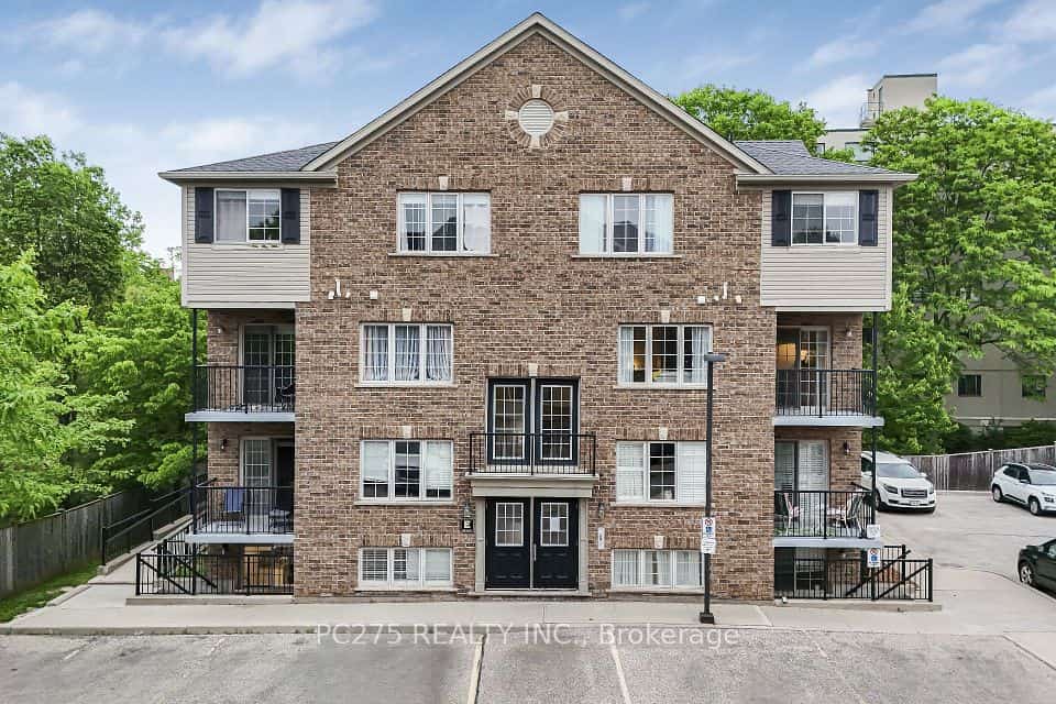 12 Holborn Drive #E37, Kitchener, ON N2A 0A4