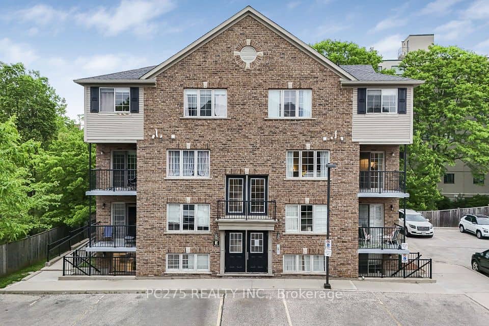 12 Holborn Drive, Kitchener, Kitchener