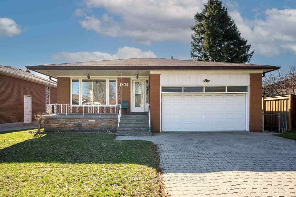 2362 Denise Road, Mississauga, ON L4X 1J4