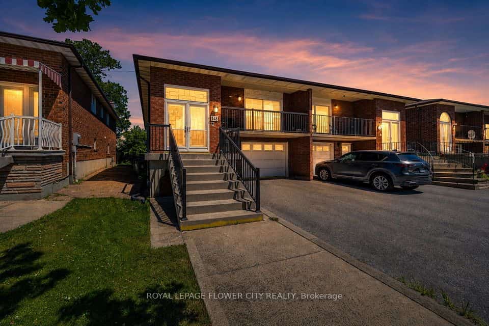 148 Dolores Road, Toronto, ON M3L 2K8