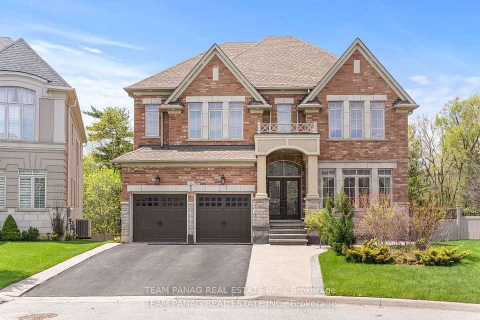 34 Cannington Crescent, Brampton, ON L6X 2Y5