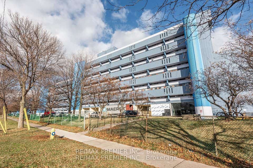 4673 Jane Street #807, Toronto, ON M3N 2L1