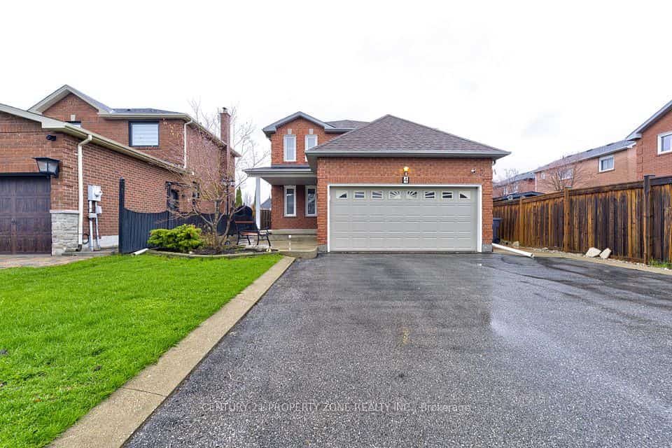 4 Compton Court, Caledon, ON L7E 1L4