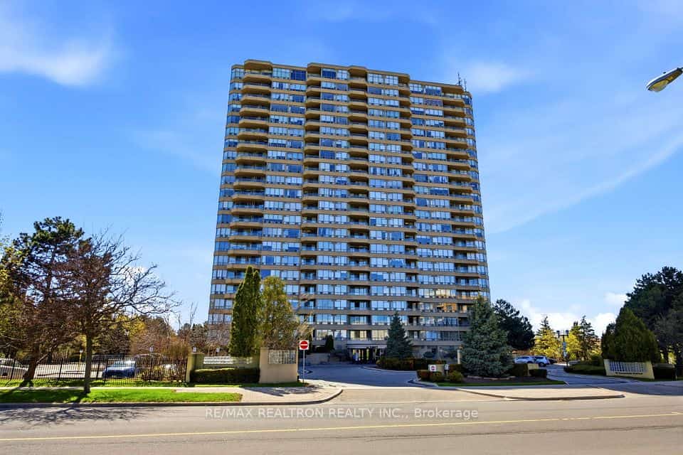 10 Torresdale Avenue #506, Toronto, ON M2R 3V8