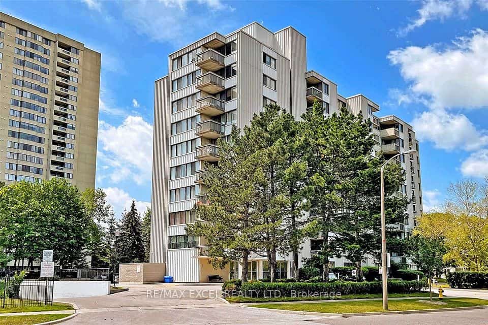 2500 Bridletowne Circle #907, Toronto, ON M1W 2V1