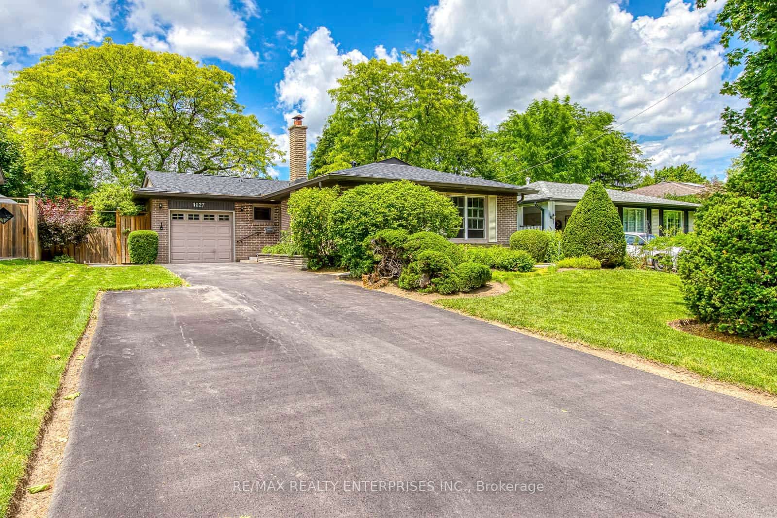 1027 Argus Drive, Mississauga, ON L4Y 2L9