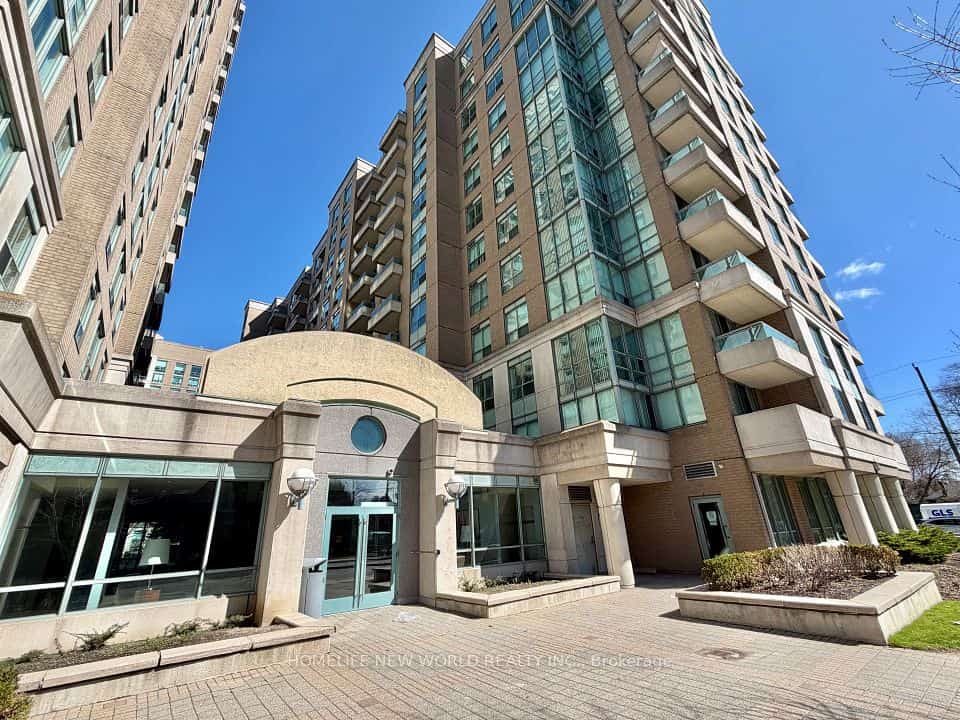 39 Pemberton Avenue #303, Toronto, ON M2M 4L6