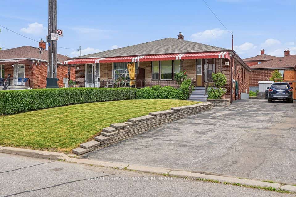 65 Magellan Drive, Toronto, ON M3L 1T4