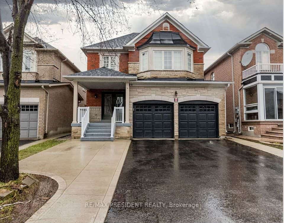 8 River Heights Drive, Brampton, ON L6P 2M9