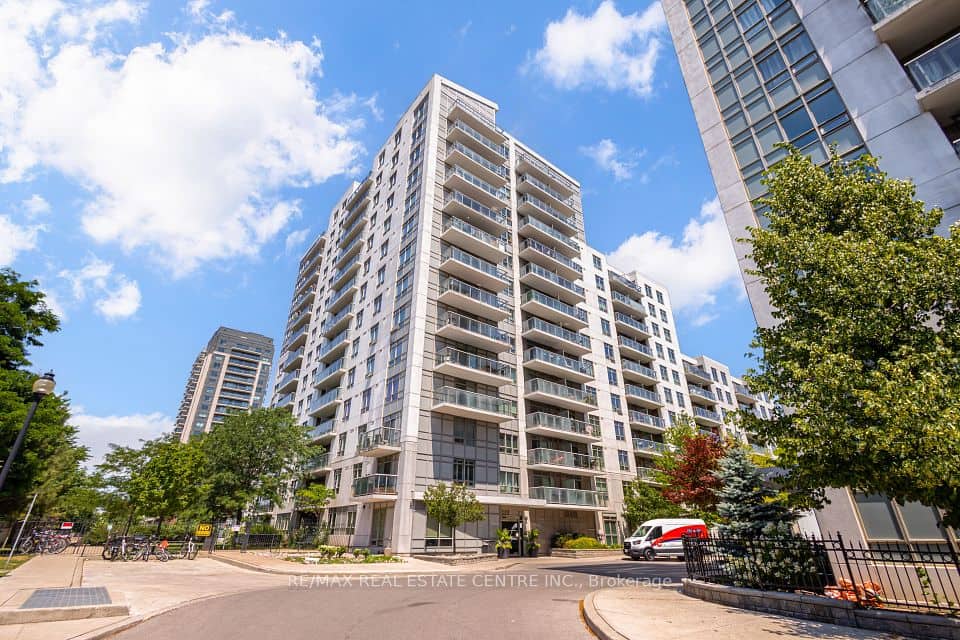816 Lansdowne Avenue, Toronto