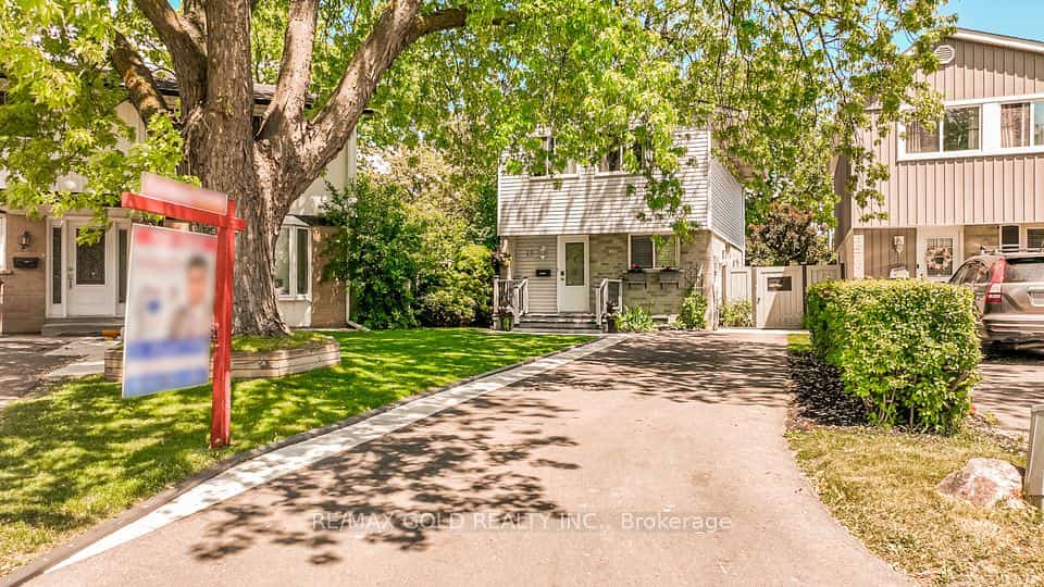 15 Jackman Drive, Brampton, ON L6S 2L7