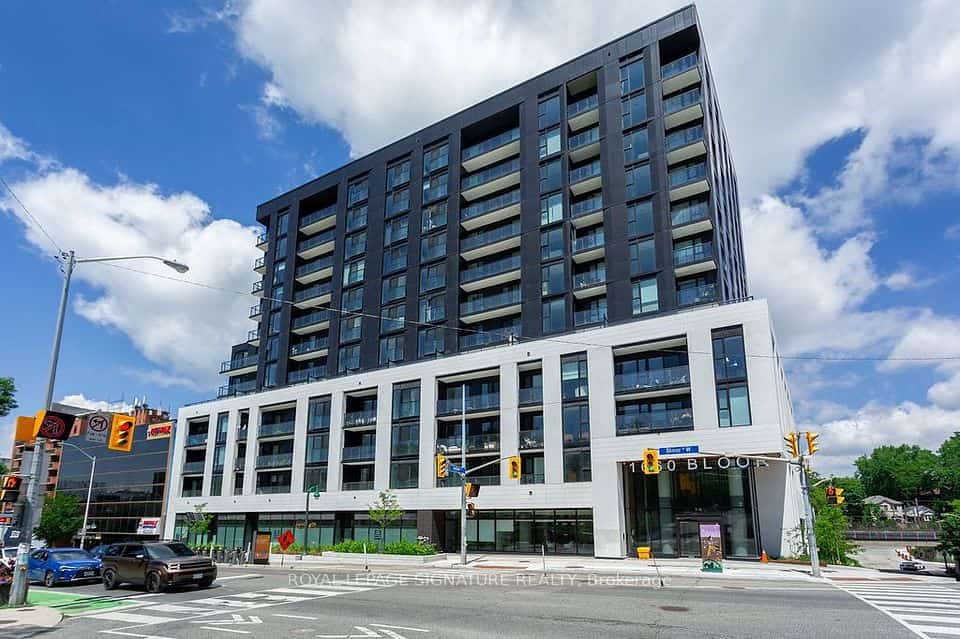 1660 Bloor Street W #1204, Toronto, ON M6P 0C6