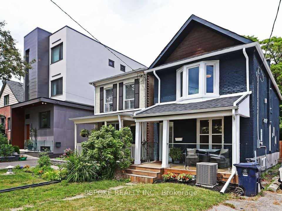 15 Burlington Street, Toronto, ON M8V 2L1