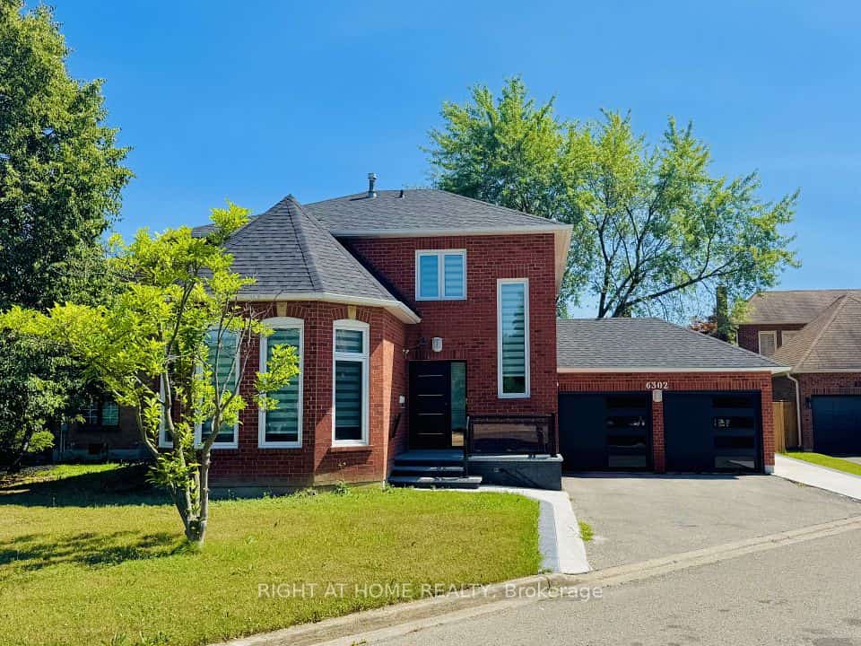 6302 Tenth Line, Mississauga, ON L5N 5T1