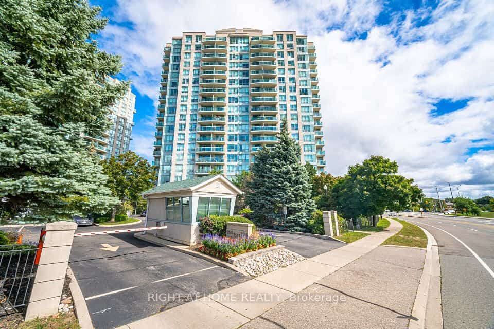2545 Erin Centre Boulevard #1211, Mississauga, ON L5M 6Z9