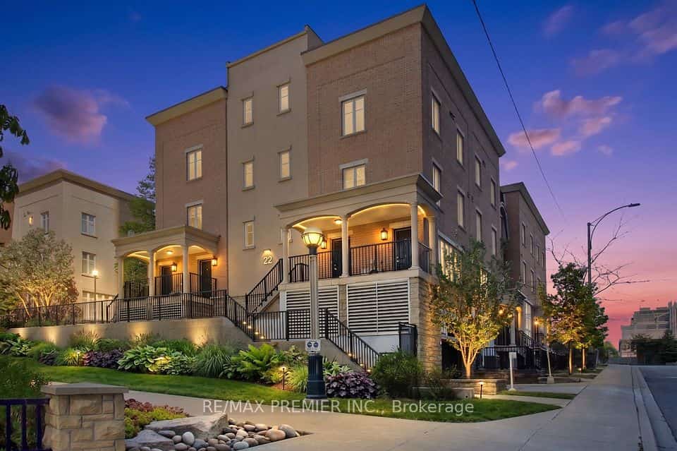 22 Western Battery Road #109, Toronto, ON M6K 3N9
