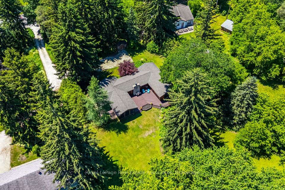 19 Confederation Street, Halton Hills, ON L7G 3R4