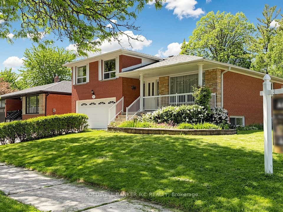 2220 Springfield Court, Mississauga, ON L5K 1V2