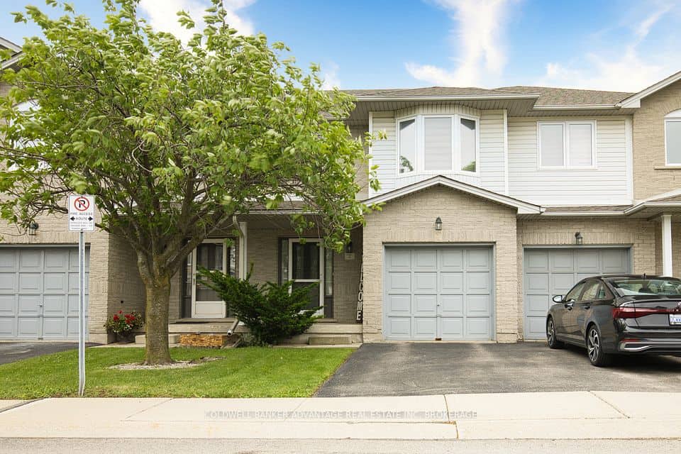 800 Paramount Drive, Hamilton