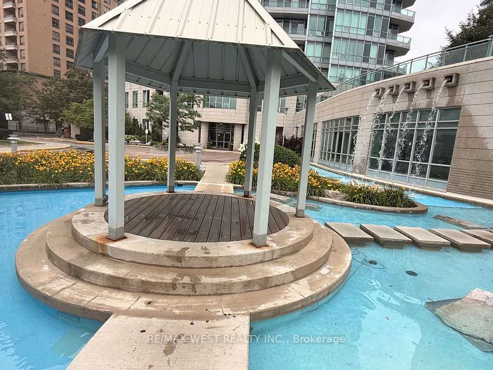 60 Byng Avenue #2010, Toronto, ON M2N 7K3