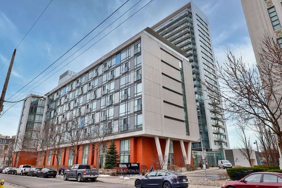 90 Stadium Road #433, Toronto, ON M5V 3W5