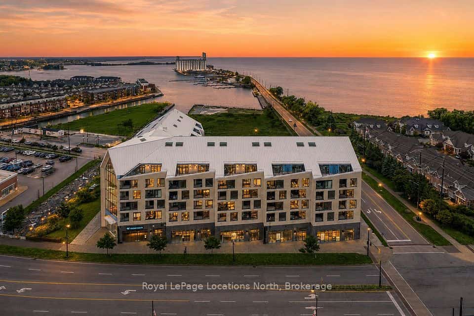 31 Huron Street #523, Collingwood, ON L9Y 5T7