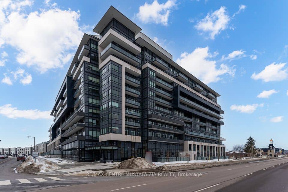395 Dundas Street W, Oakville